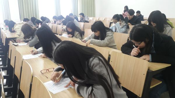 南昌“最解壓試卷”出題人：段子、雞湯+知識點